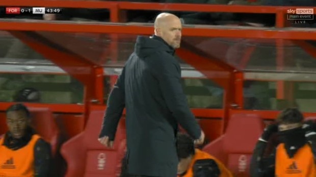 Ten Hag noi gian Fernandes anh 3