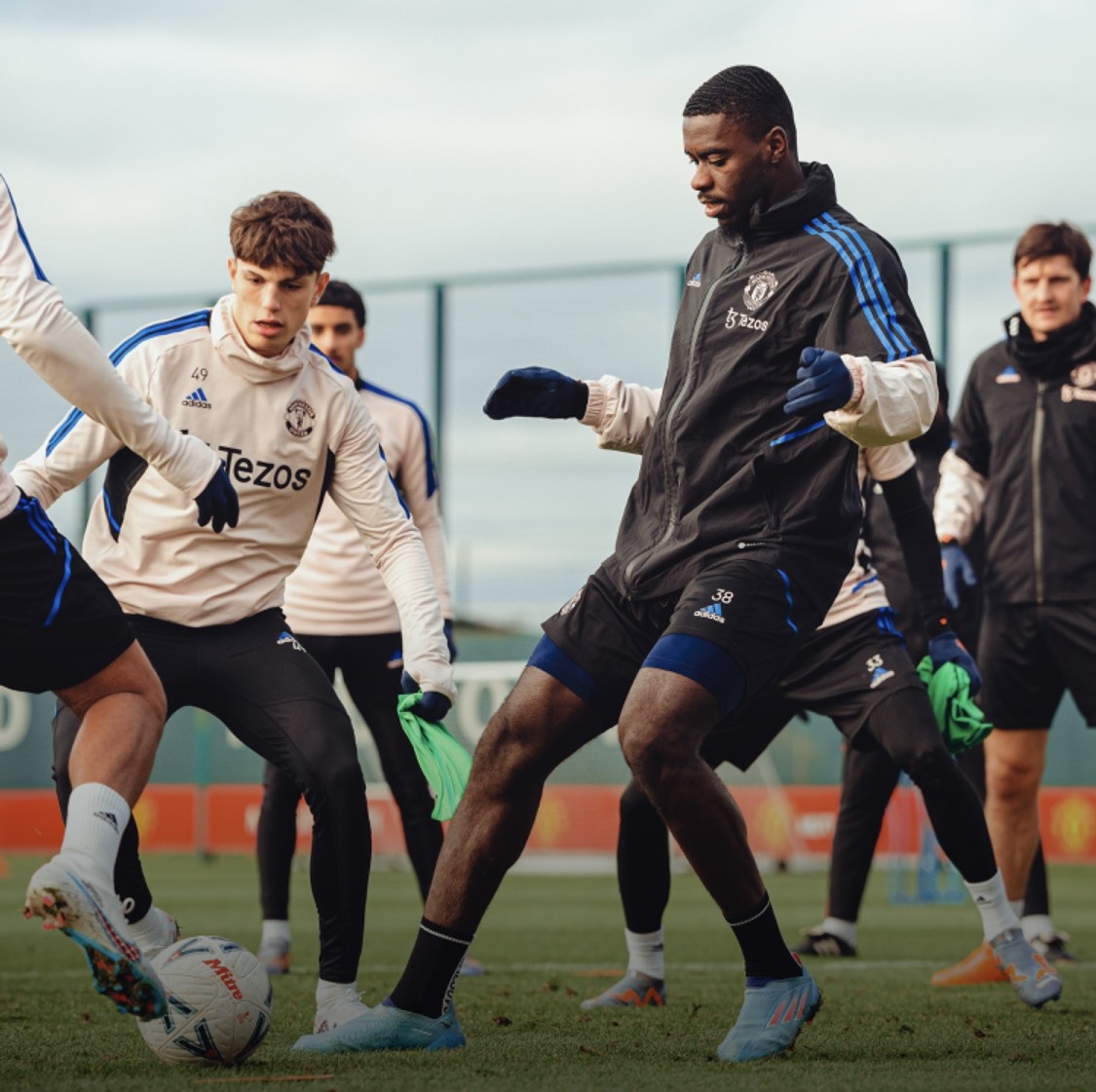 Sancho tro lai anh 6