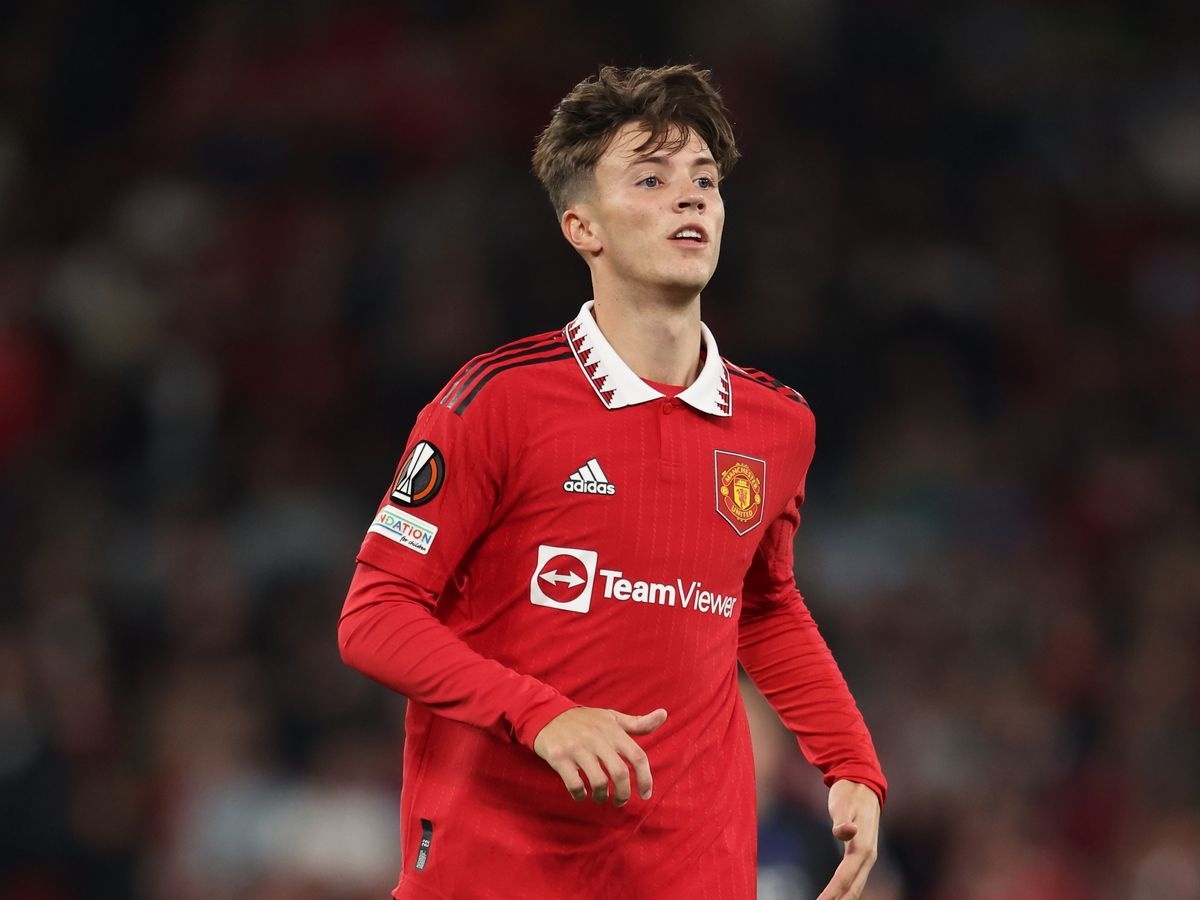 2 cau thu roi MU anh 3