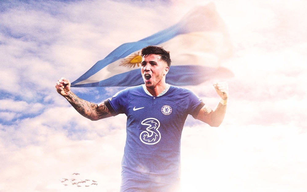 10 vu mua cau thu dat nhat lich su hinh anh