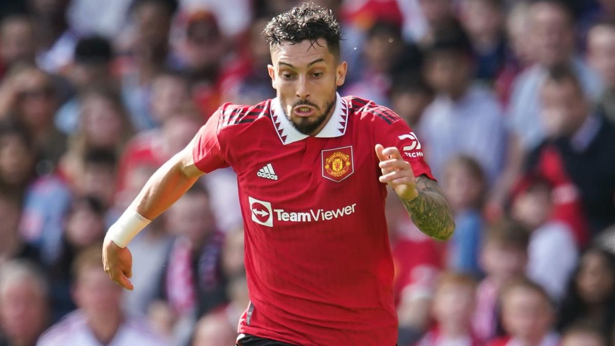 MU ban 6 cau thu anh 5