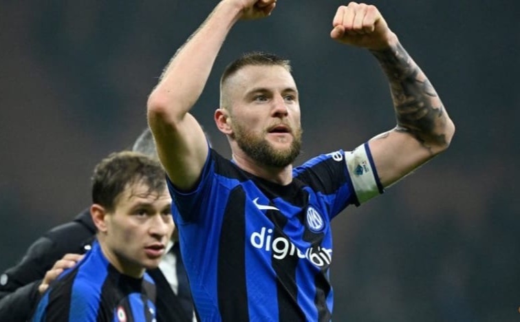 Inter tuoc bang doi truong cua cau thu doi sang PSG hinh anh