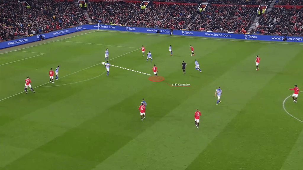 Casemiro dang trach anh 2