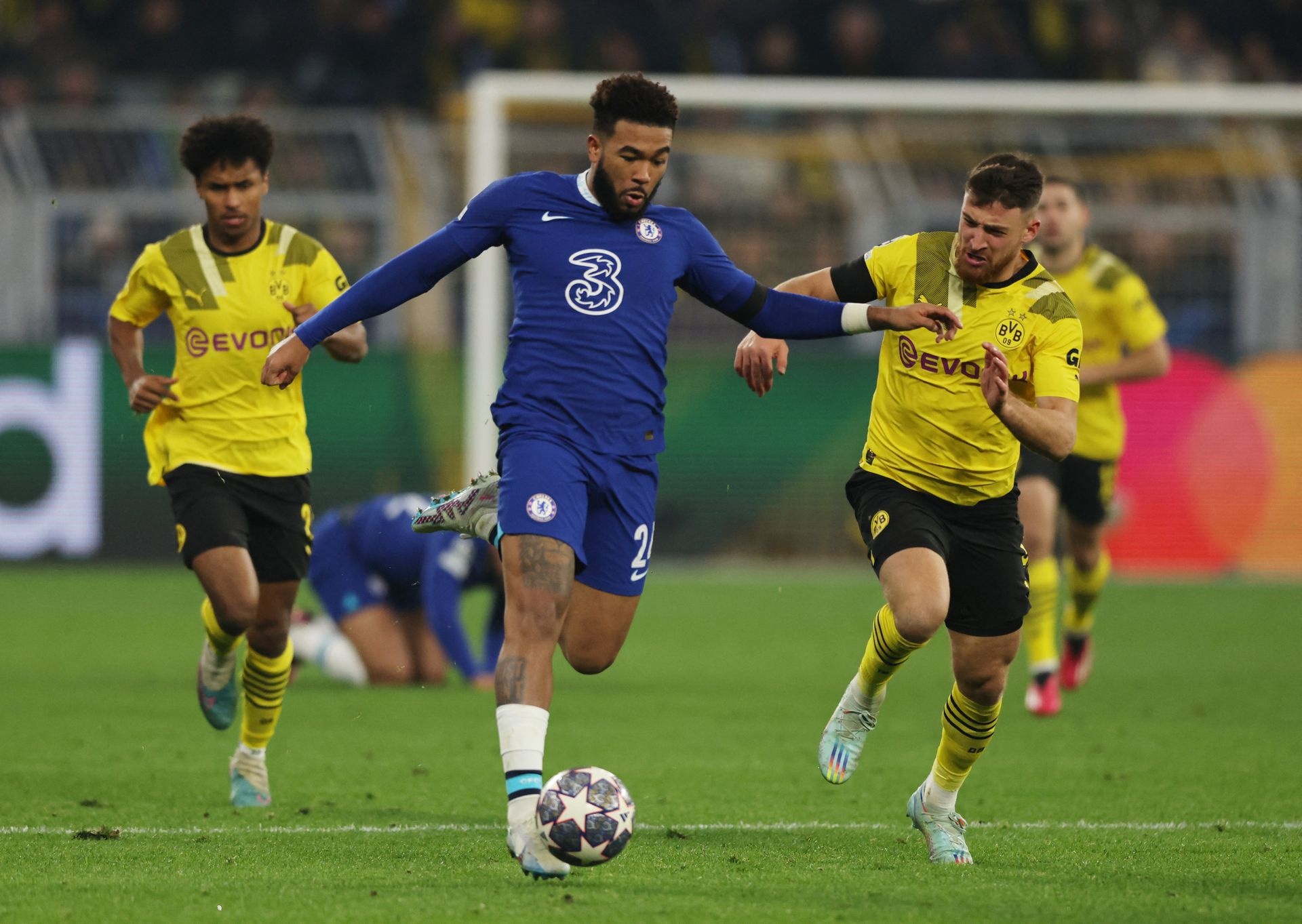 Man City gay that vong anh 3