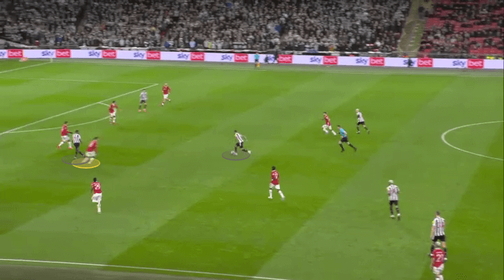 Su thuc dung cua Casemiro anh 11