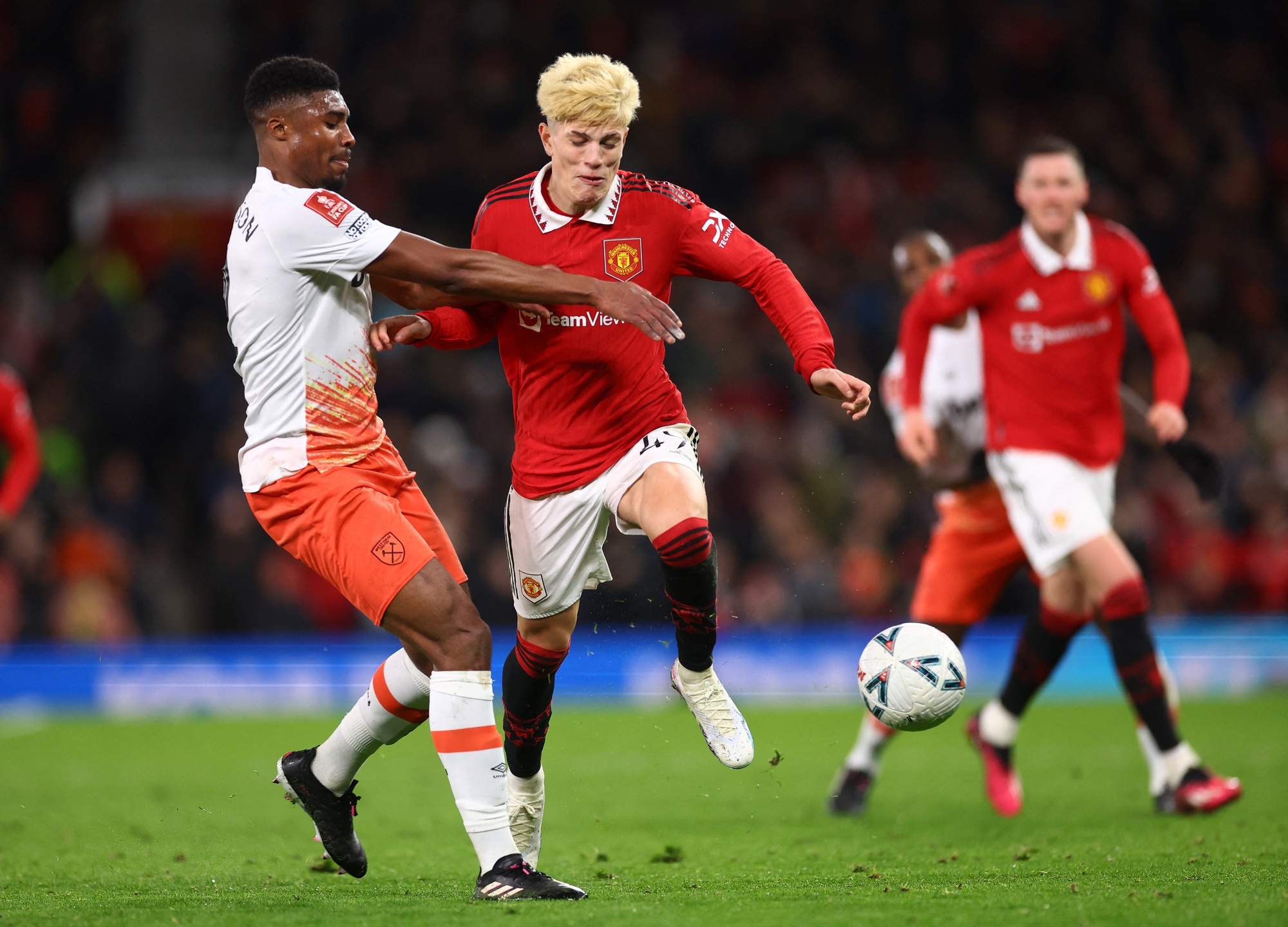 MU san sang cho cu 'an bon'? hinh anh