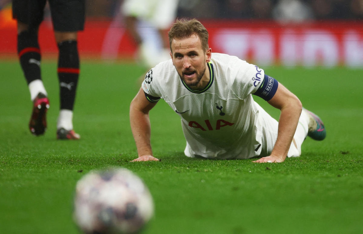 Harry Kane that vong khi Spurs lai trang tay hinh anh