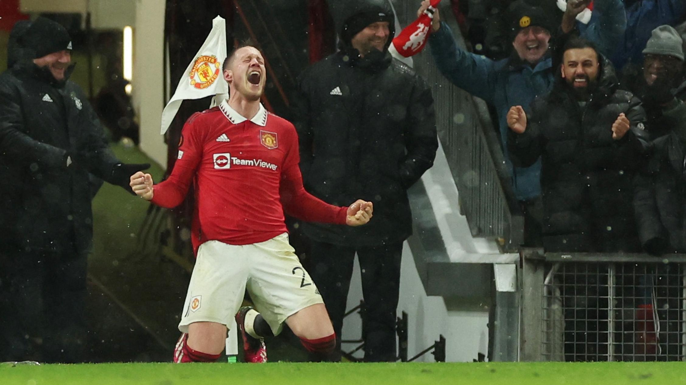 MU can nhieu hon thu cam xuc cua Weghorst hinh anh