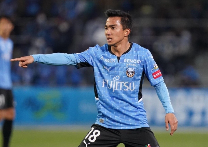 Chanathip chua the cai thien tinh hinh o J1 League hinh anh