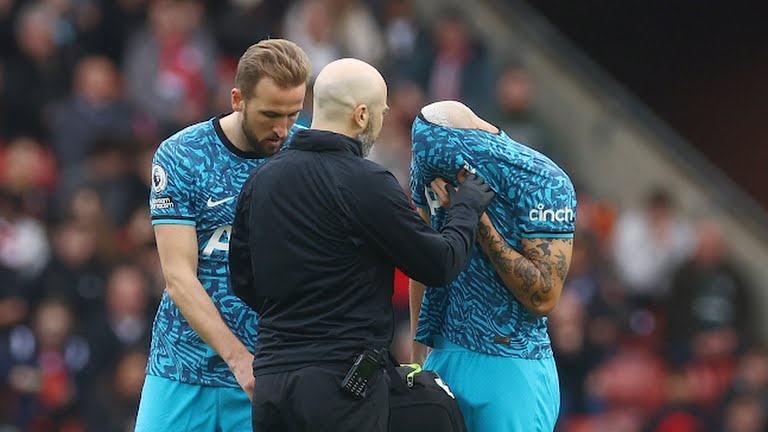 Richarlison roi san trong nuoc mat hinh anh