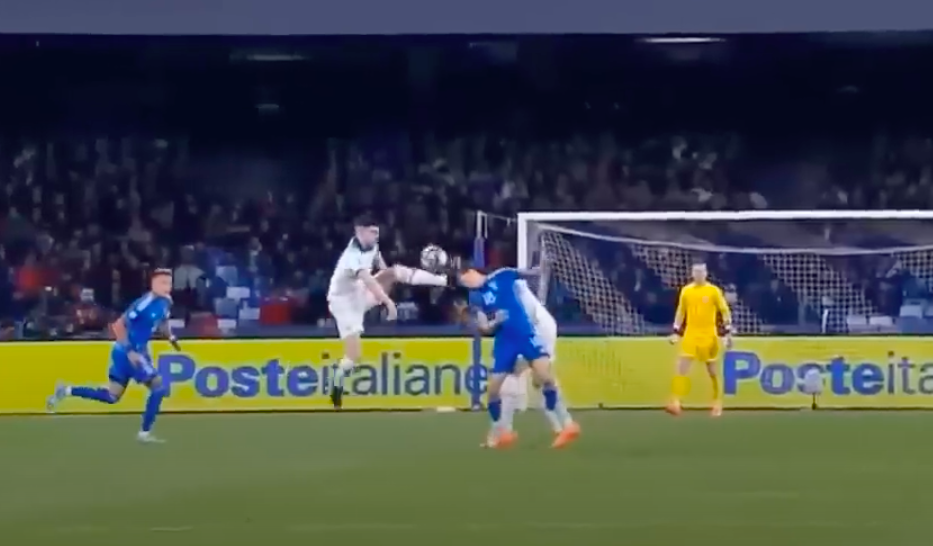 Maguire mac sai lam anh 2