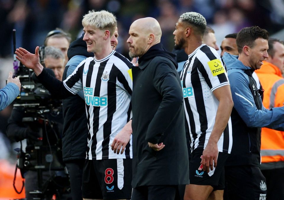 Thua Newcastle, cau thu MU hop rieng khong co HLV Ten Hag hinh anh