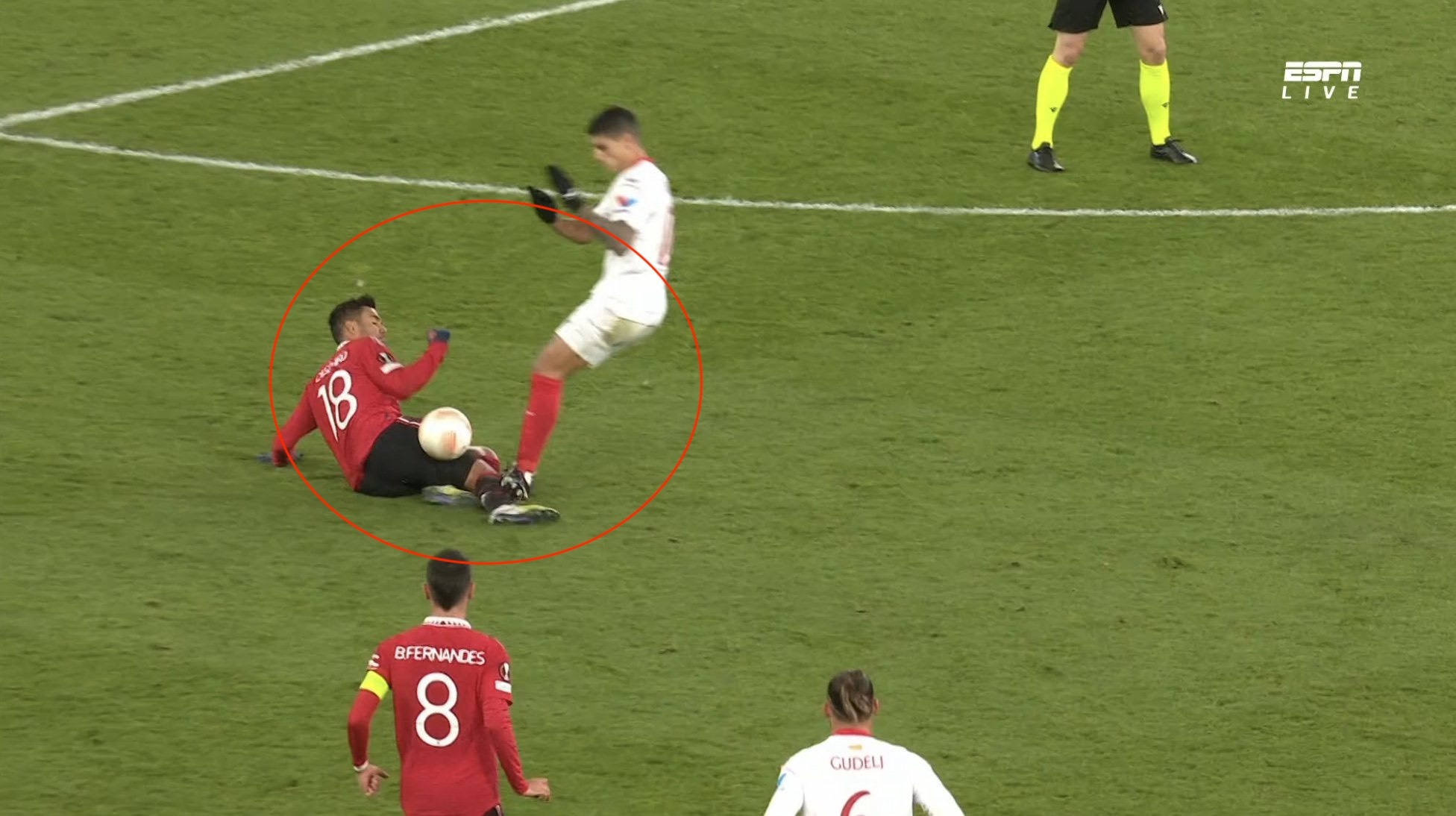 MU phan doi trong tai hinh anh