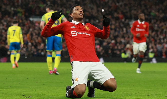 Nghich ly Martial hinh anh