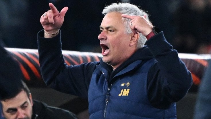 HLV Mourinho co co hoi tao nen ky tich voi Roma hinh anh