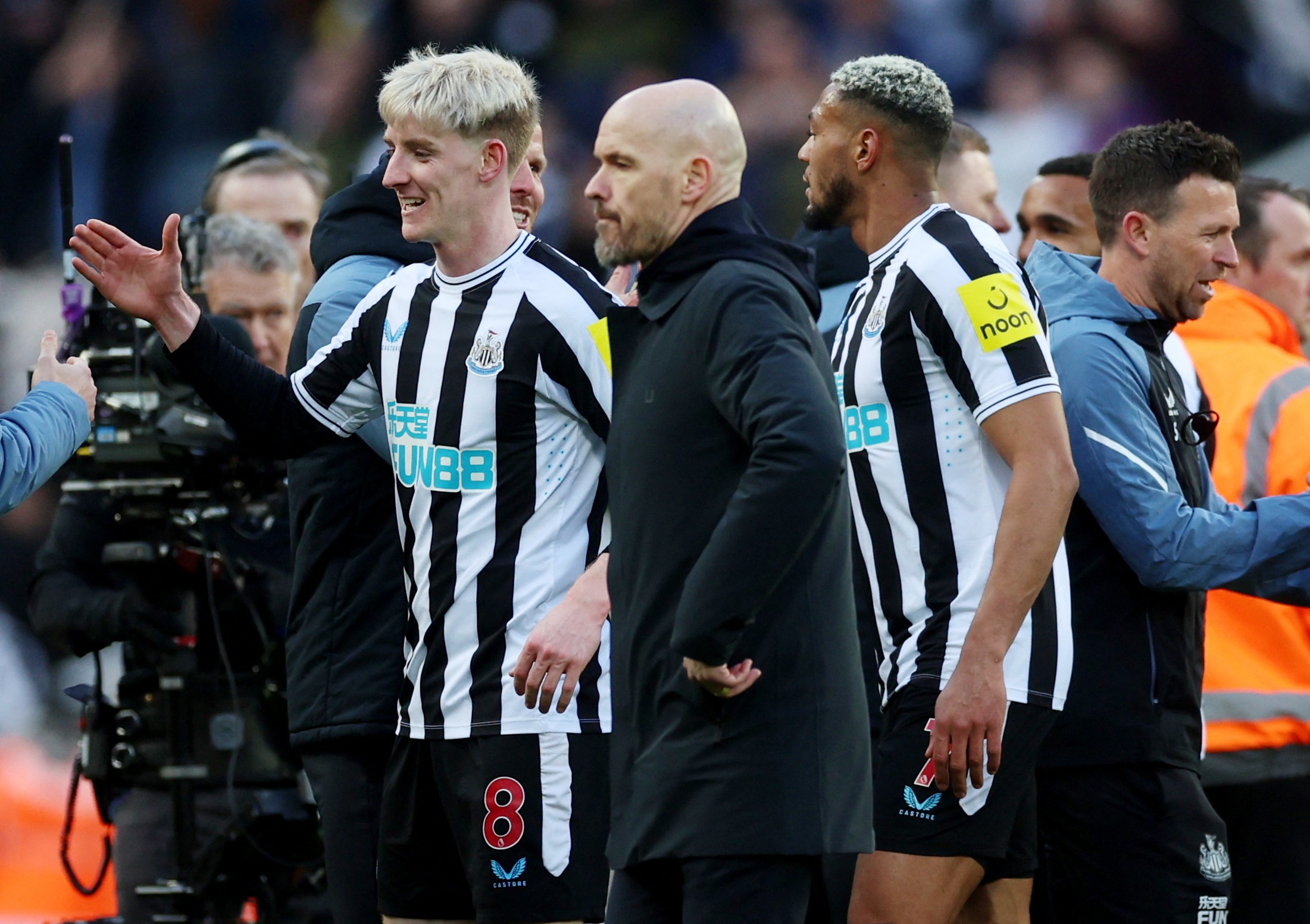 Thanh tich san khach MU anh 6