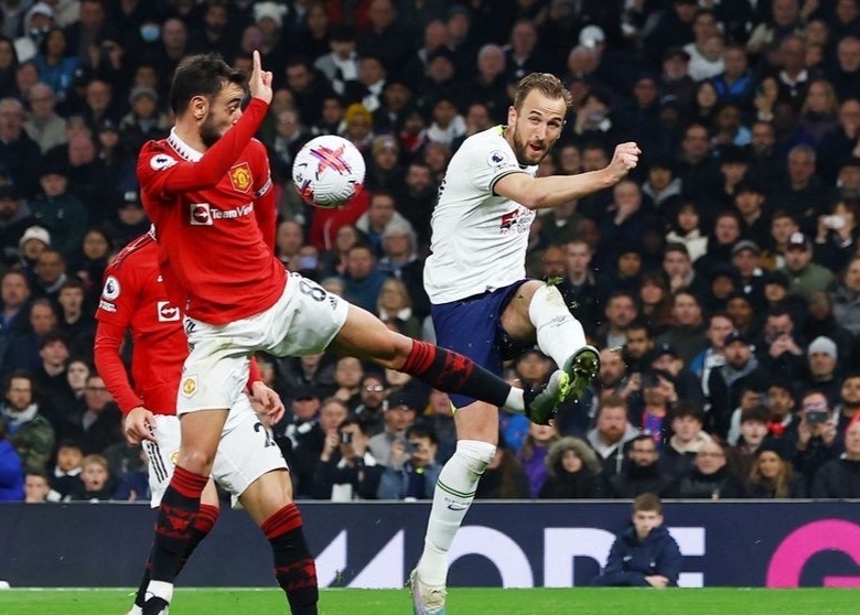 Phan ung cua Harry Kane khi duoc MU theo duoi hinh anh