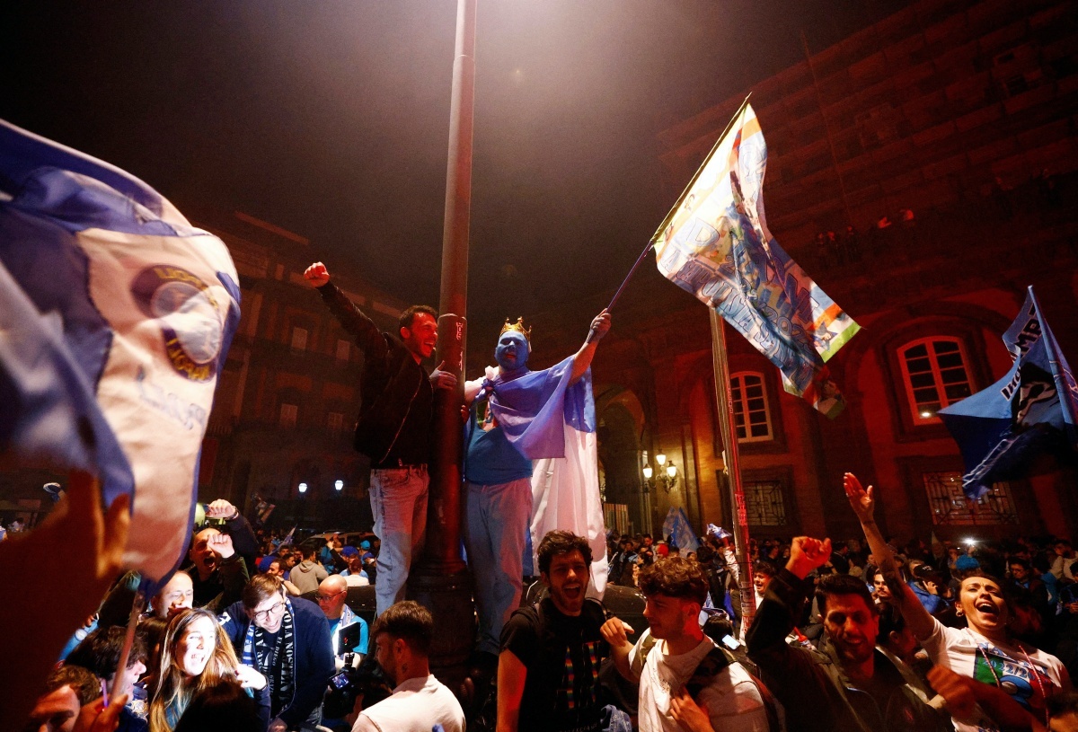 Bao loan chet nguoi anh 3