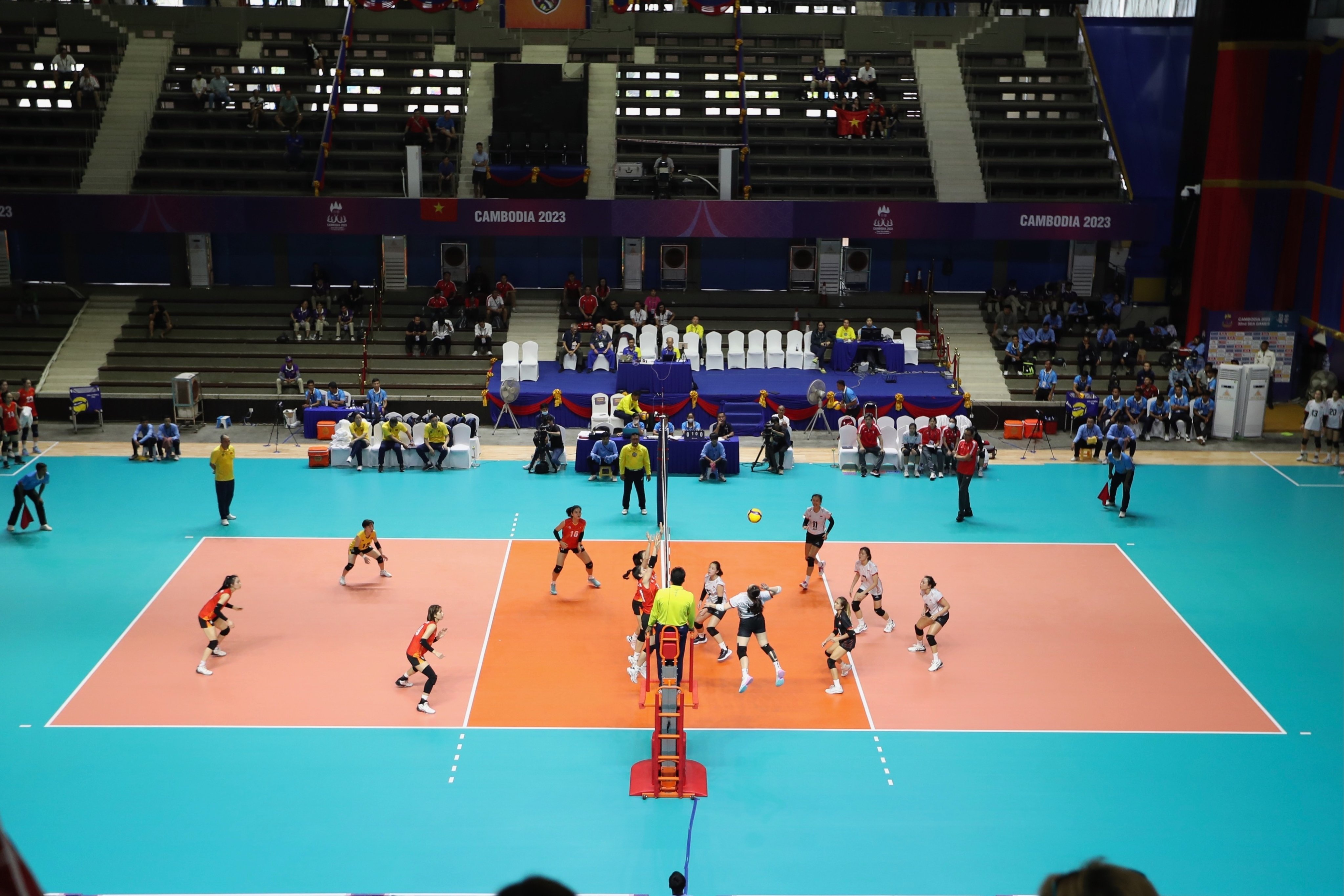 bong chuyen nu Viet Nam anh 12