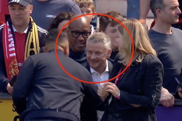 Solskjaer lan dau tro lai Old Trafford hinh anh