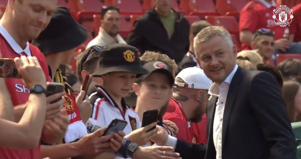 Solskjaer tro lai Old Trafford anh 1