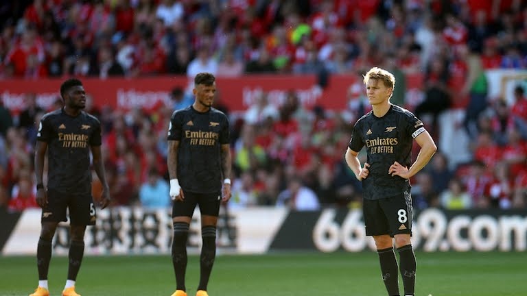 Thoi quen xau cua Arsenal hinh anh