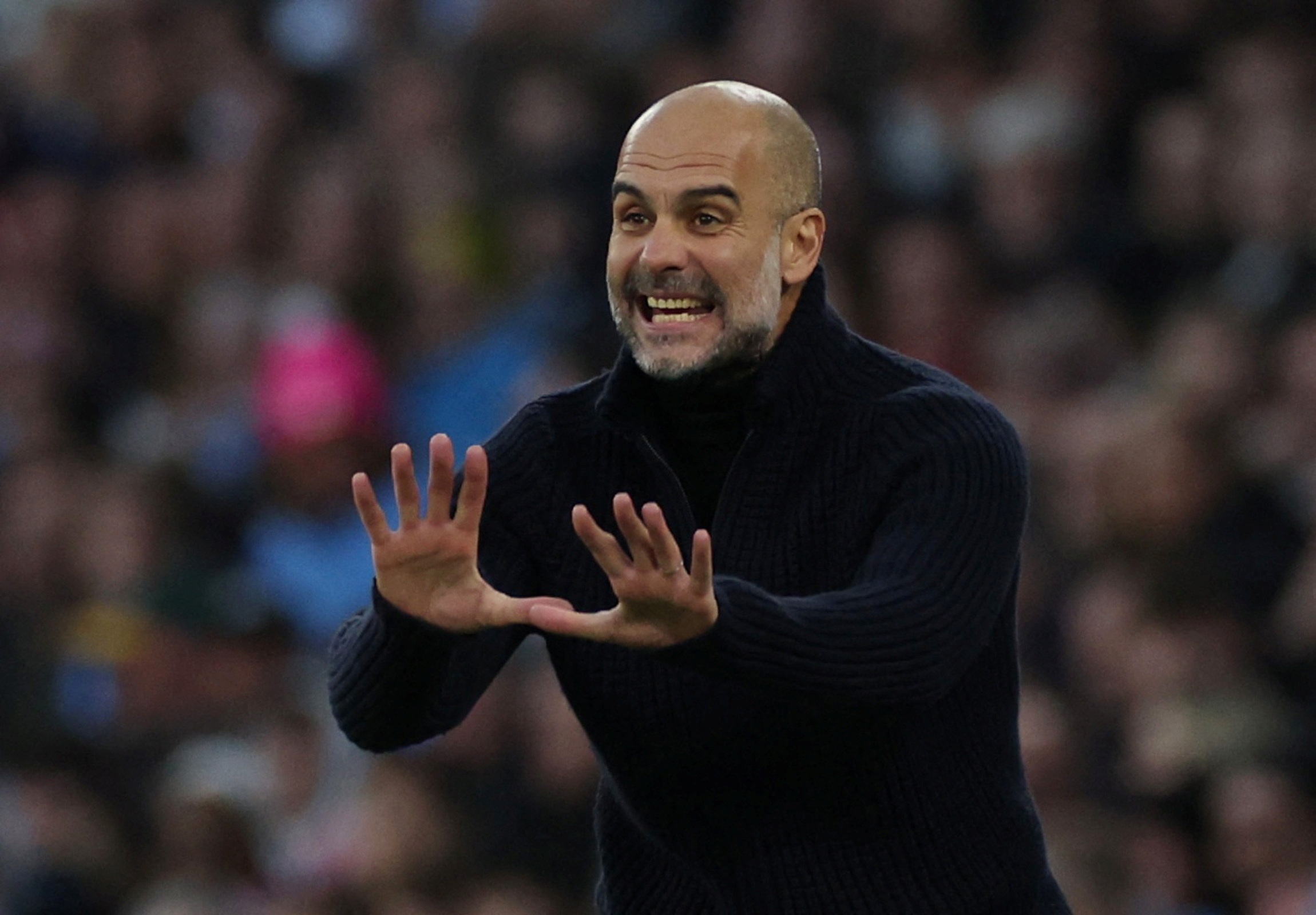Guardiola: 'Chung toi da uong can ruou o Manchester' hinh anh