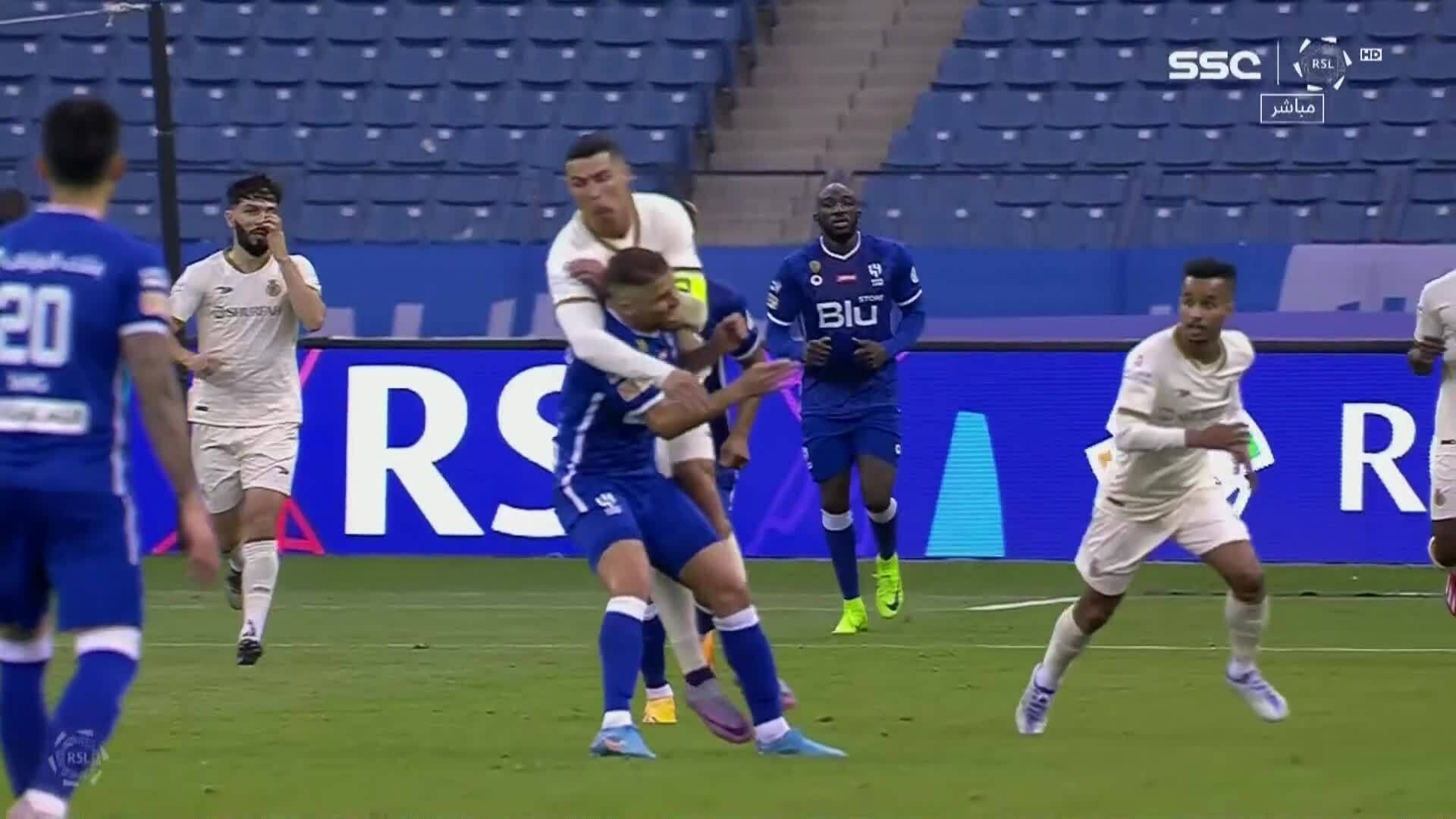 Ronaldo keo lui Al Nassr anh 1