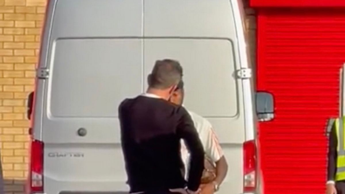 Fred sap chia tay MU anh 1