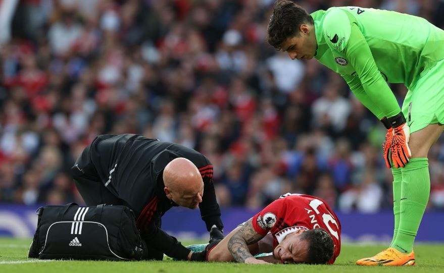 MU nguy co mat them tru cot truoc chung ket FA Cup hinh anh