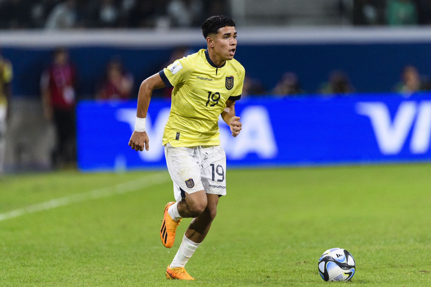 Chelsea cong bo tan binh dau tien trong he 2023 hinh anh