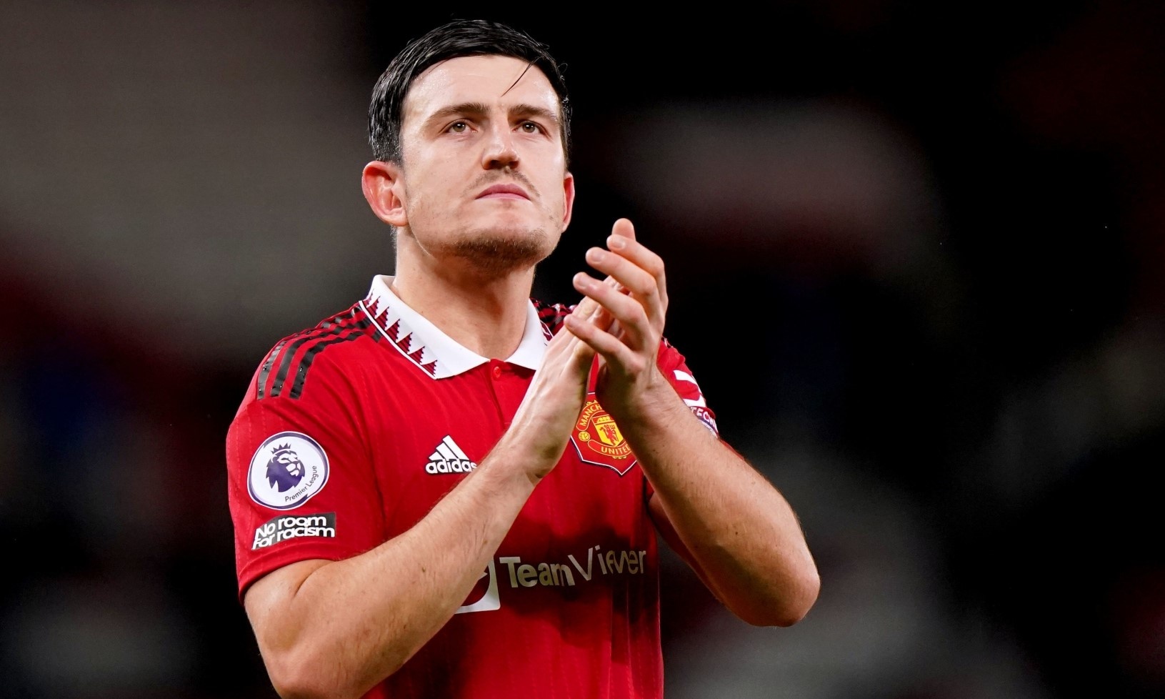 MU ban lo Maguire,  Sancho anh 2