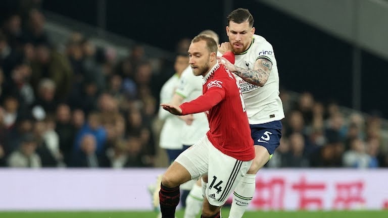 Dan tan binh MU anh 3