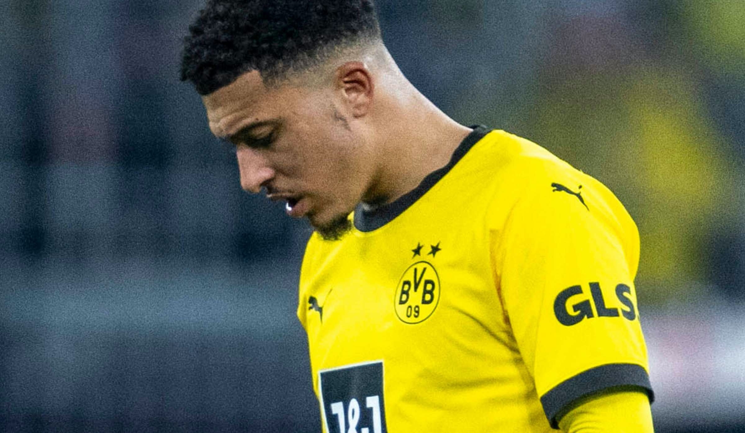 Noi that vong cua Sancho o Dortmund keo dai hinh anh