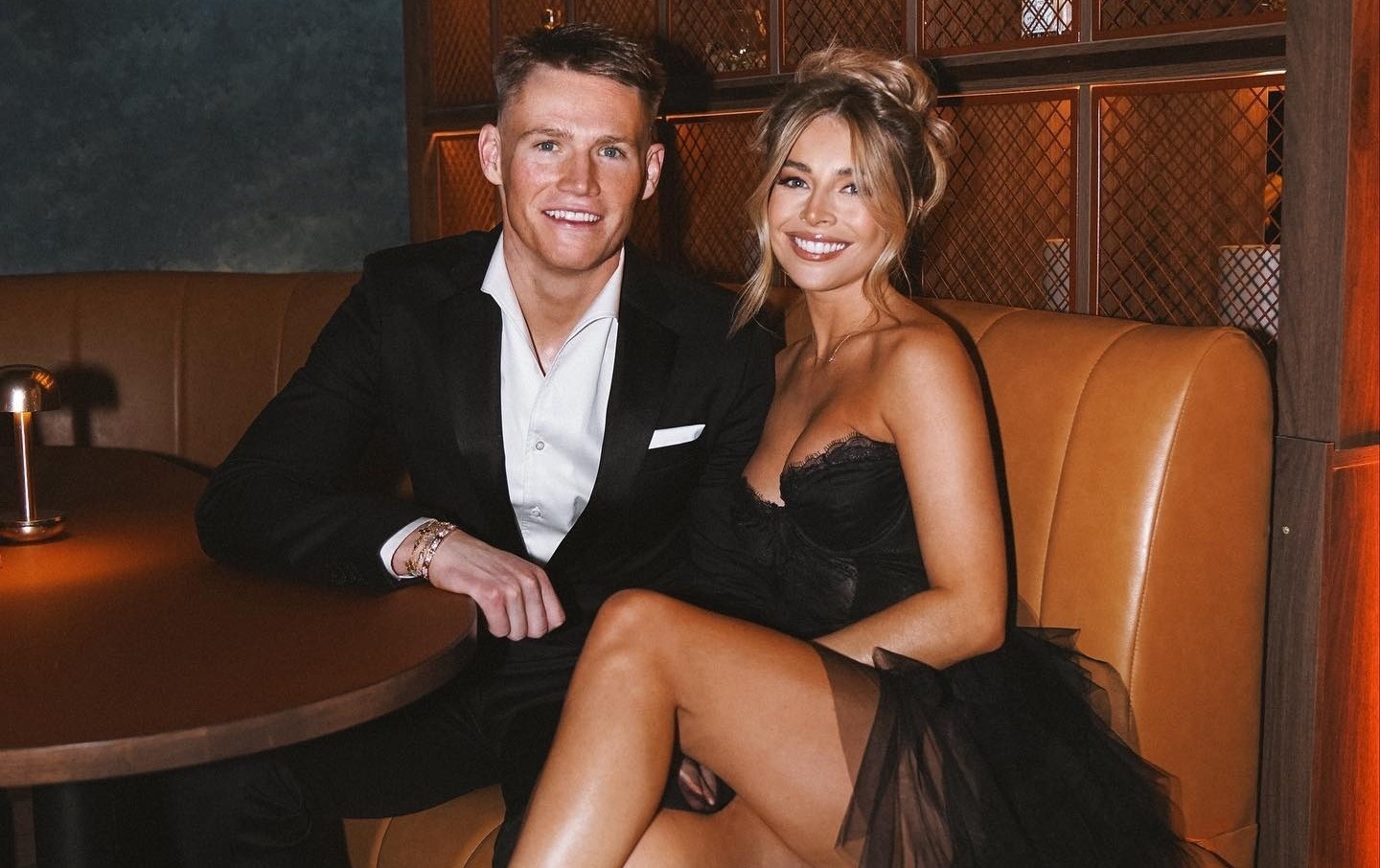 McTominay lam an thua lo hinh anh