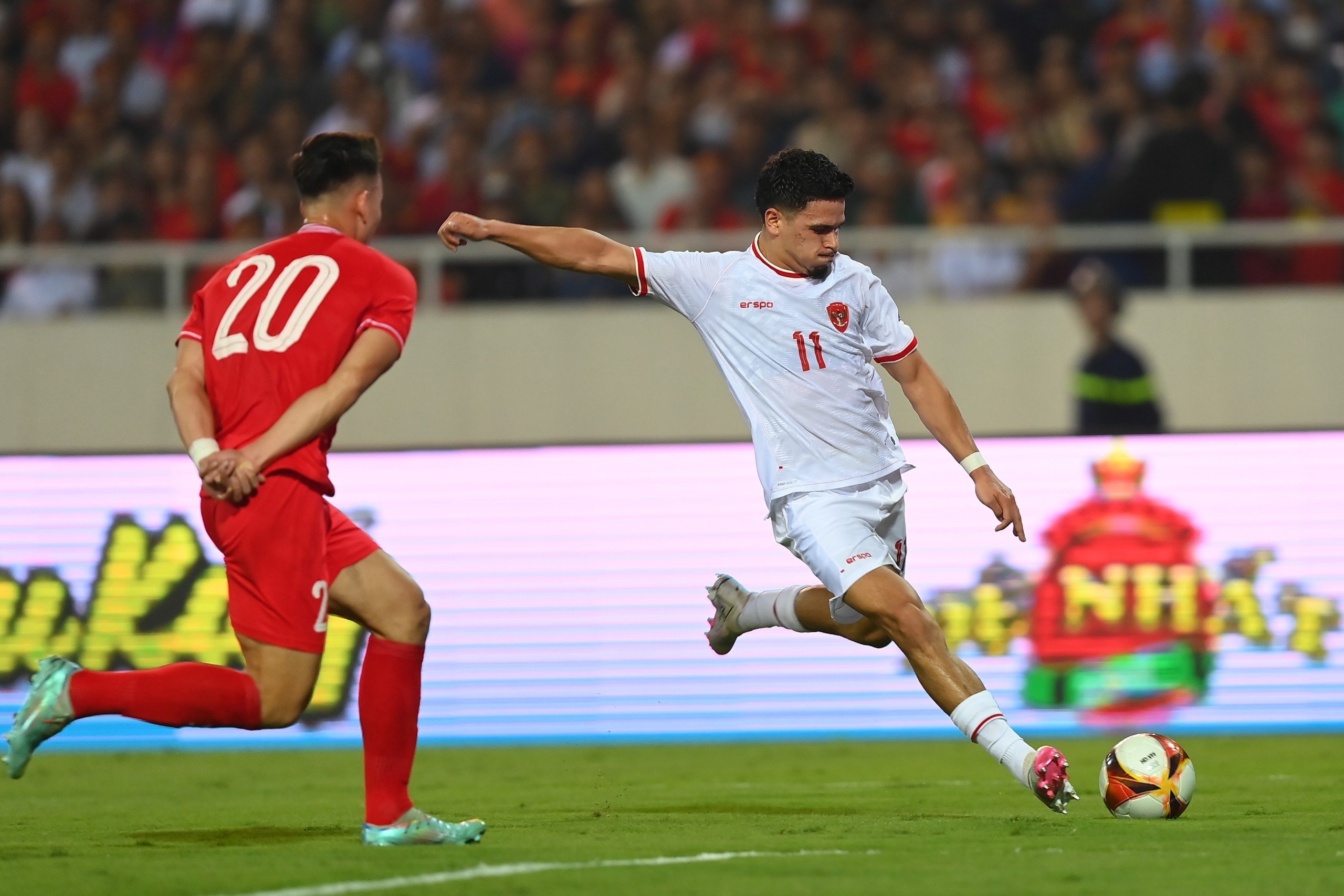 Tuyen Viet Nam rot 10 bac tren BXH FIFA hinh anh