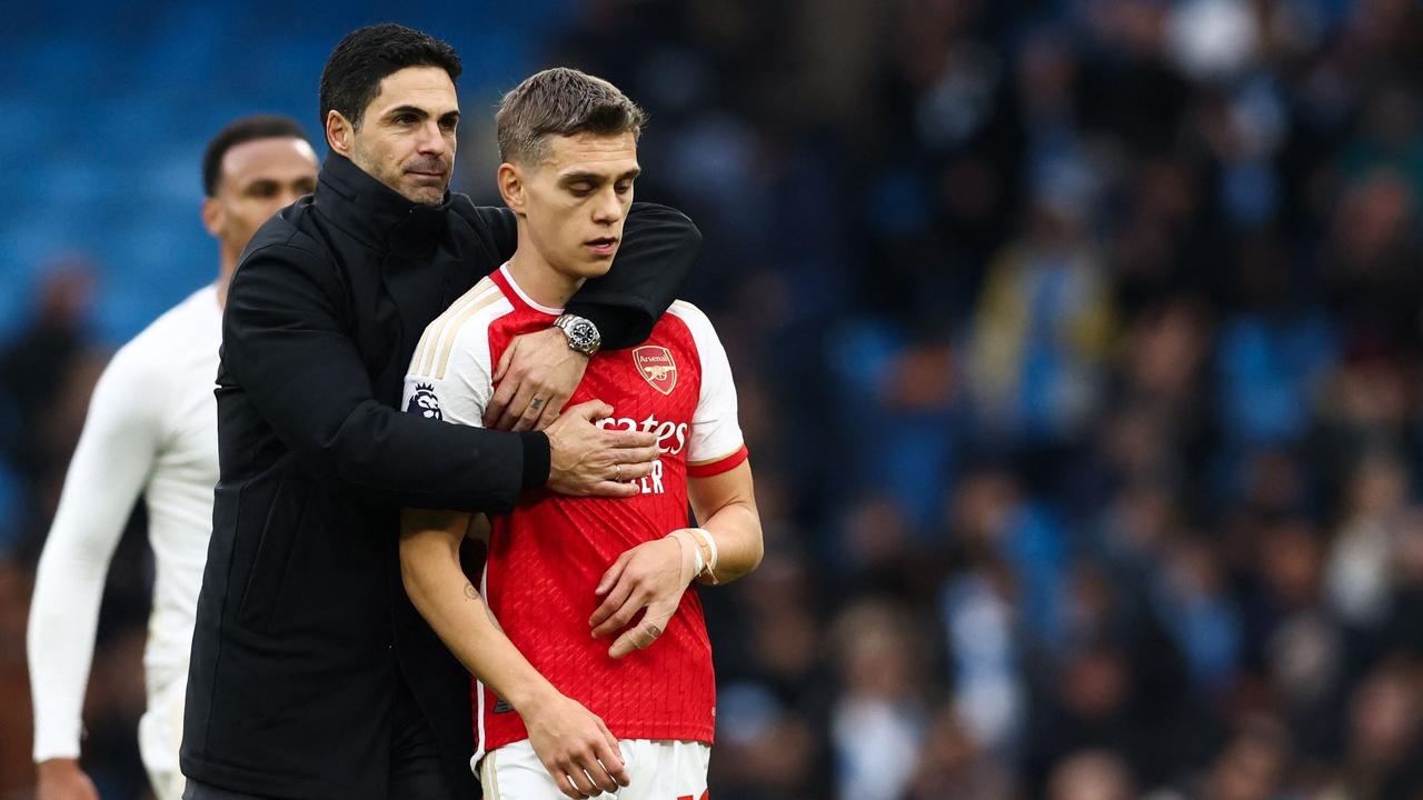 Pha xu ly kho hieu trong tran Man City - Arsenal hinh anh