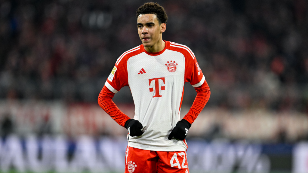 Phep mau mang ten Musiala hinh anh