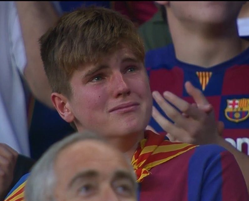 Cam xuc trai nguoc trong ngay Barca, Atletico bi loai hinh anh