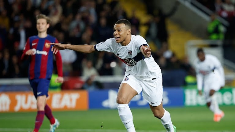 Tinh the cua Mbappe khong doi voi PSG hinh anh