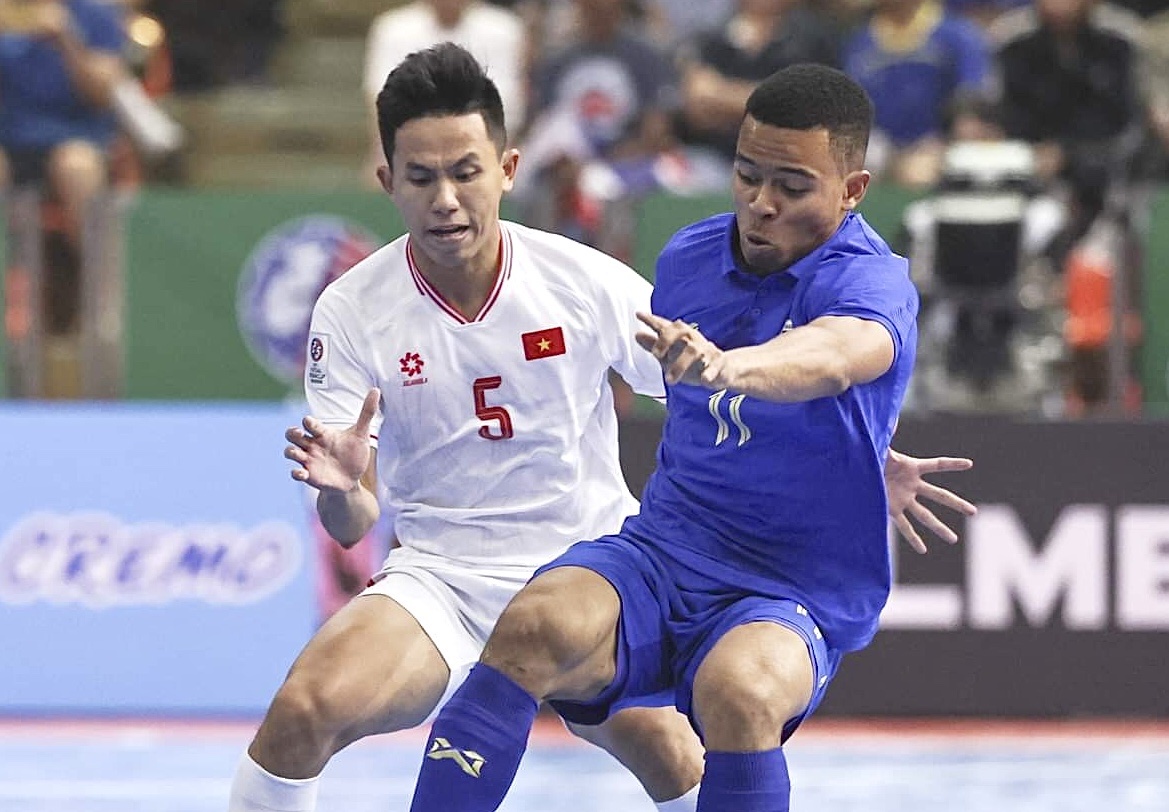 Tuyen futsal Viet Nam vao tu ket giai chau A hinh anh