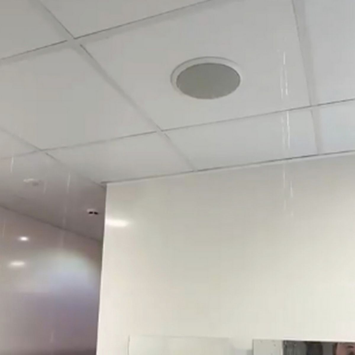 MU sua chua Old Trafford anh 8