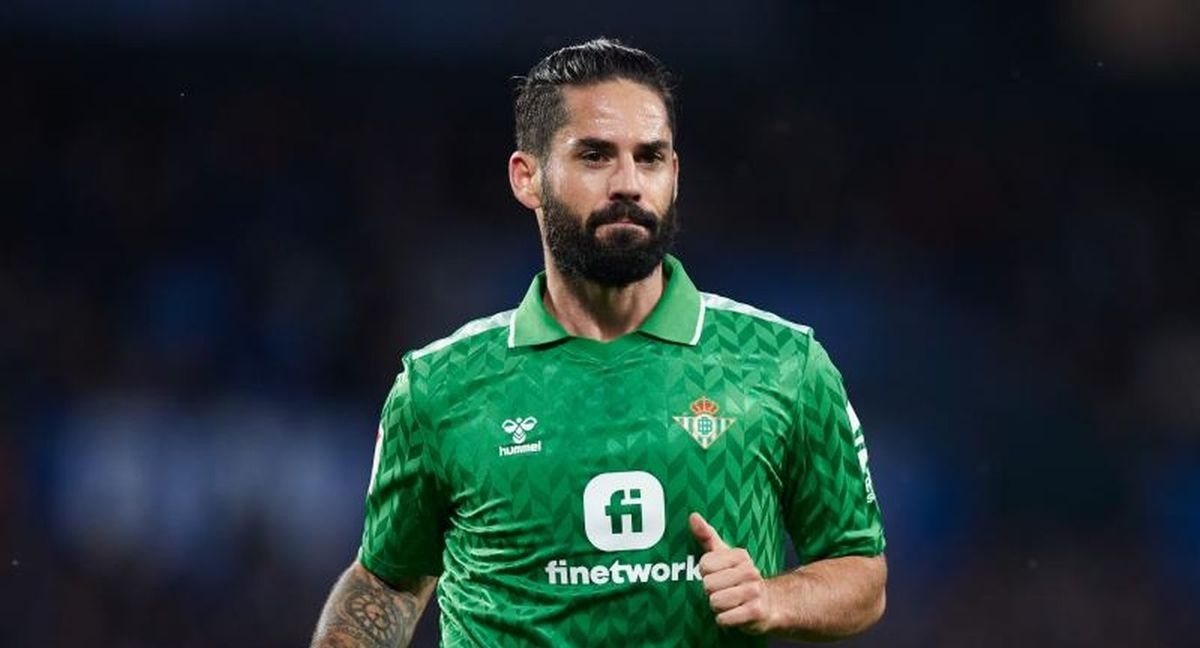 Isco gay choang hinh anh