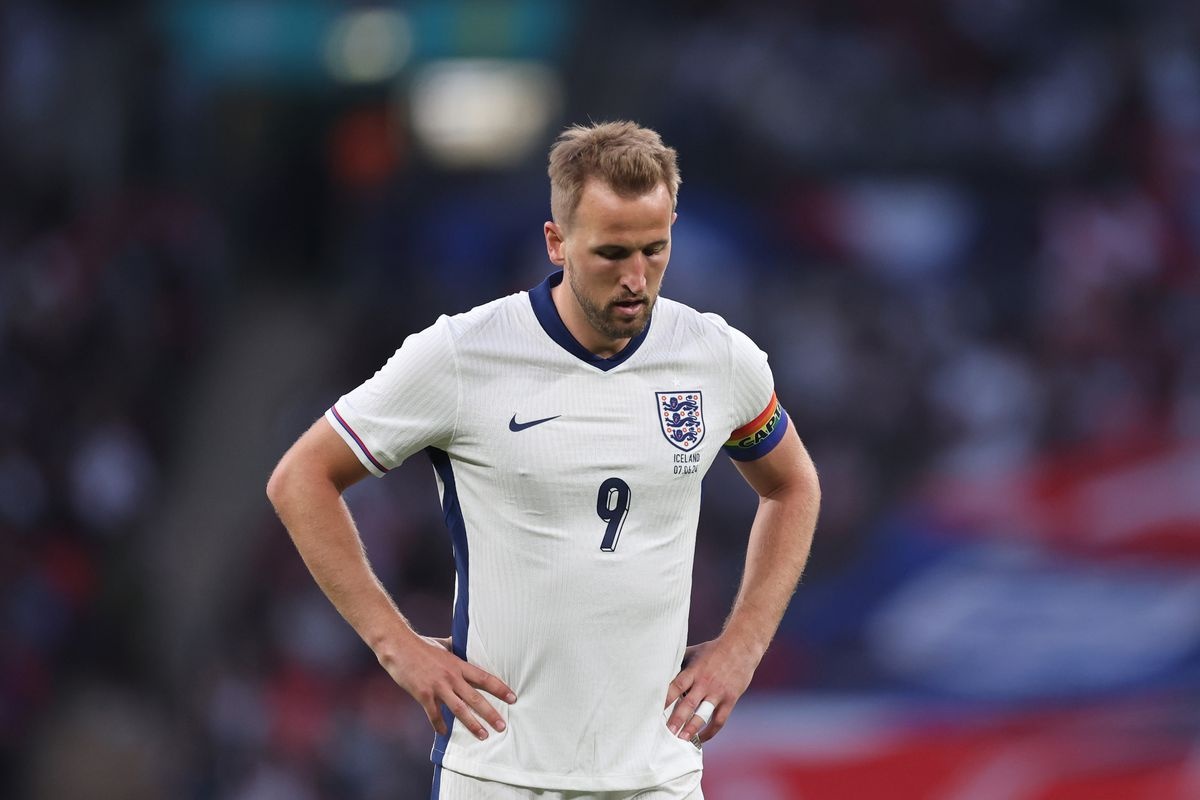Tuyen Anh coi chung loi nguyen Harry Kane hinh anh