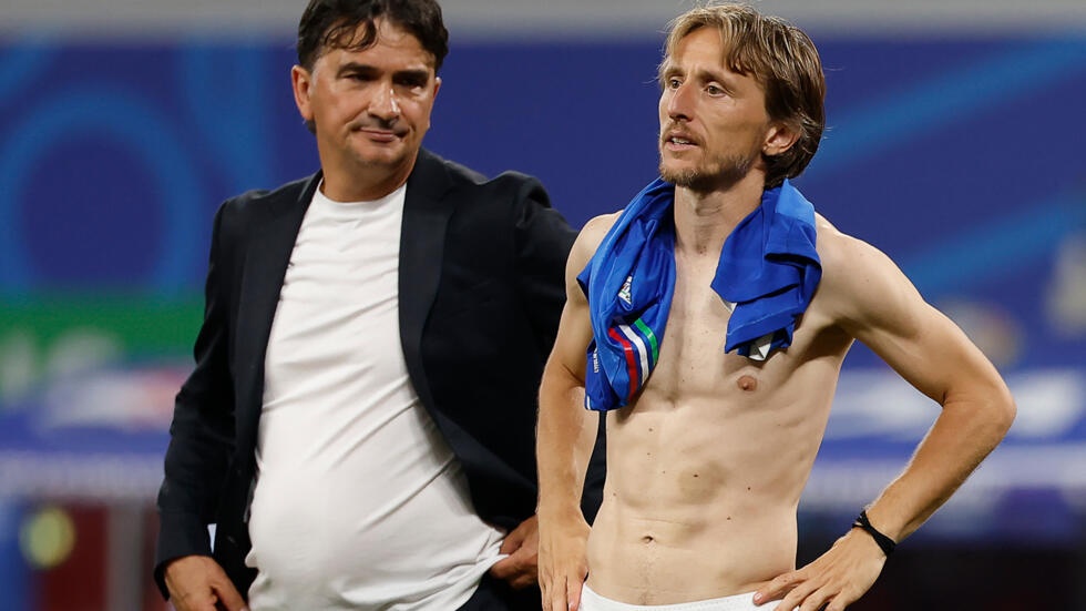 Modric: 'Bong da that tan nhan' hinh anh