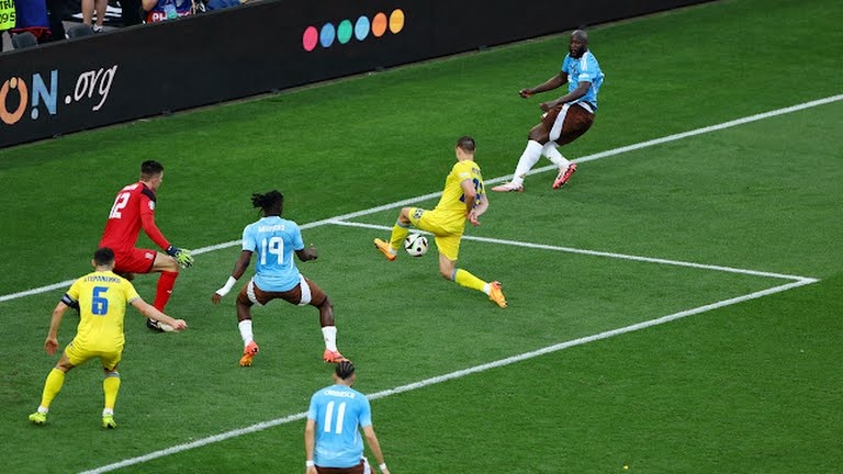 De Bruyne ngao ngan Lukaku anh 9