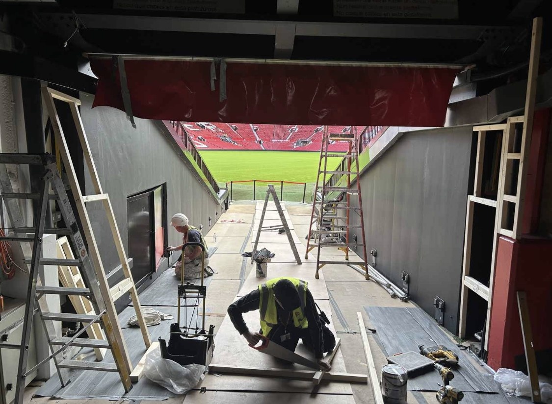 San Old Trafford thay doi anh 4