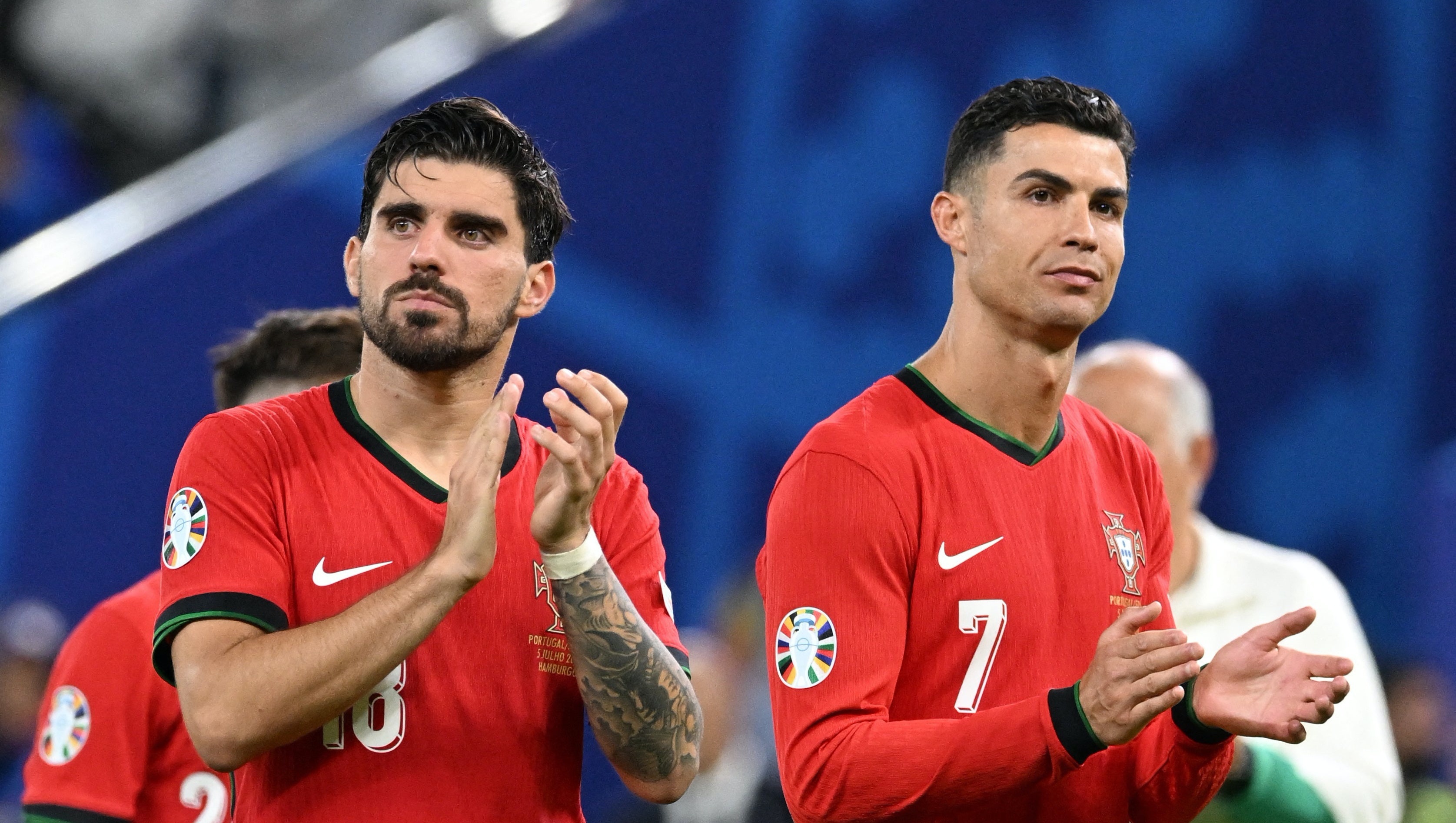 Ronaldo an ui Pepe anh 8