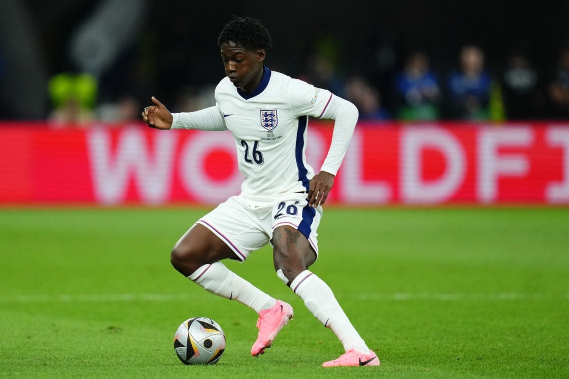 Mainoo gay choang anh 7