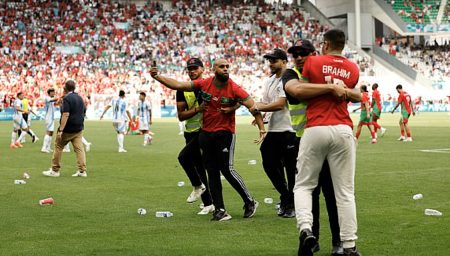 Ly do xay ra su co tran Olympic Argentina thua Morocco hinh anh